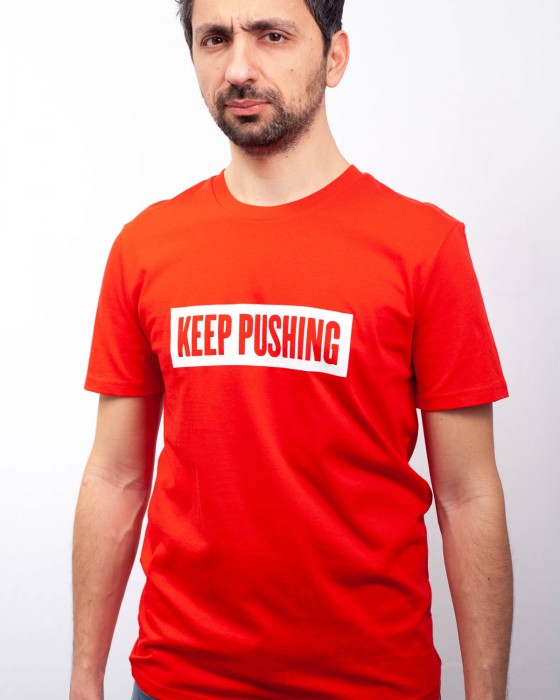 T-shirt Keep pushing